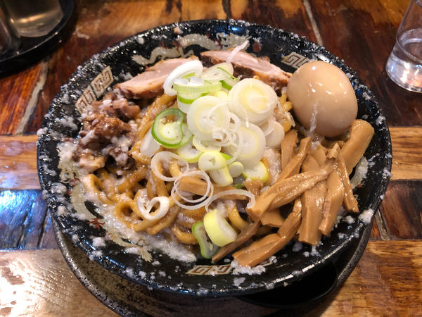 「爆盛油脂麺」@らーめん 平太周 味庵の写真