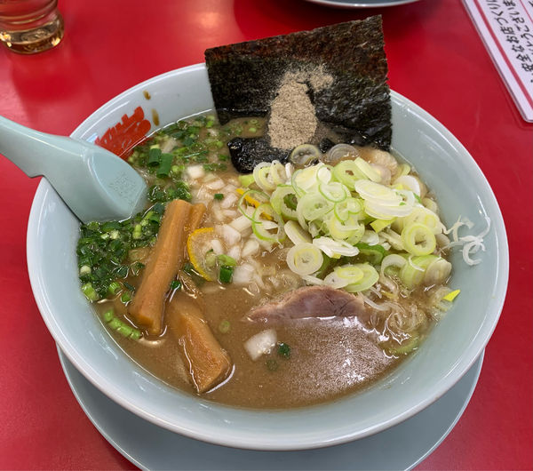 「煮干し豚骨ラーメン　¥850」@ラーメン山岡家 土浦店の写真