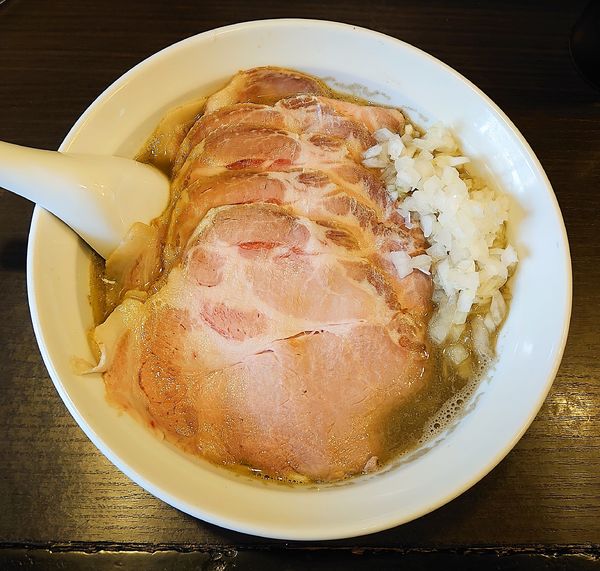 「煮干しclassic＋肉増し」@灰汁中華 丿貫 福富町本店の写真