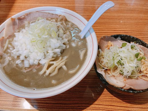 「濃厚ニボそば（小）＋ランチ肉メシ」@niboの写真