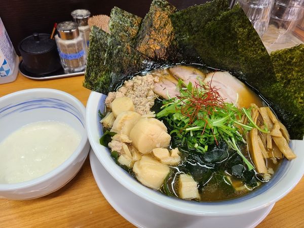 「濃いブイヤベースラーメン醤油」@中華そば 半ざわの写真