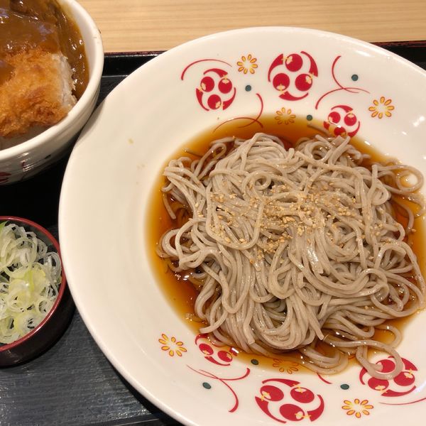 「ミニカツカレー丼セット660円」@いろり庵きらく 南船橋店の写真