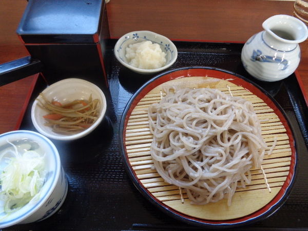 「ざるそば 790円、辛味大根 120円」@そば蔵 旬楽里の写真