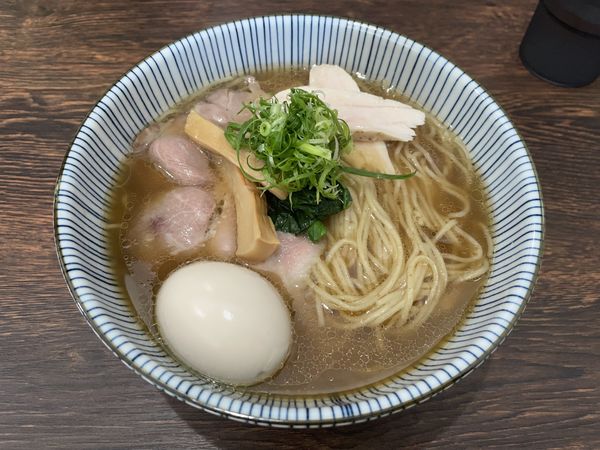 「中華そば醤油・大盛・煮玉子」@中華そば 燕屋商店の写真