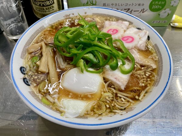 「サッポロ赤星＋チャシュー皿半熟玉子 → 五目チャシューメン」@中華そば みたかの写真