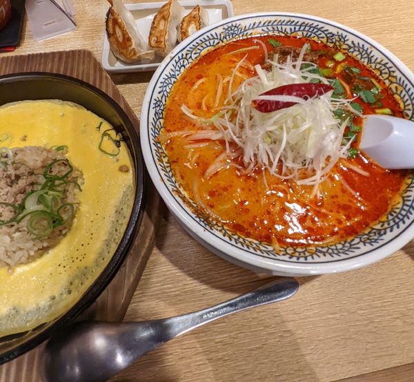 「チャーハン餃子セット※麻辣担々麺に変更」@丸源ラーメン 南流山店の写真