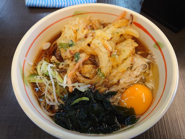 「天玉そば500円＋いなり寿司140円（2個）」@狭山そば 清瀬駅前店の写真