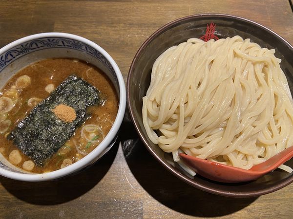 「つけ麺（大盛）」@つけ麺専門店 三田製麺所 御茶ノ水店の写真