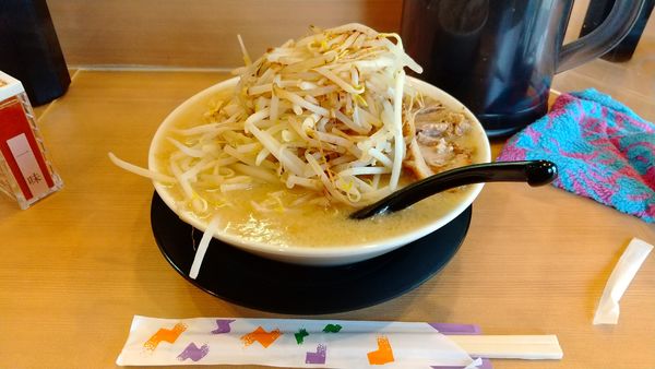 「二郎系味噌ラーメン」@麺屋 美豚の写真