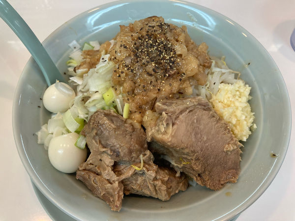 「汁なし　　豚２　うずら２」@麺屋 顎で喰らえの写真