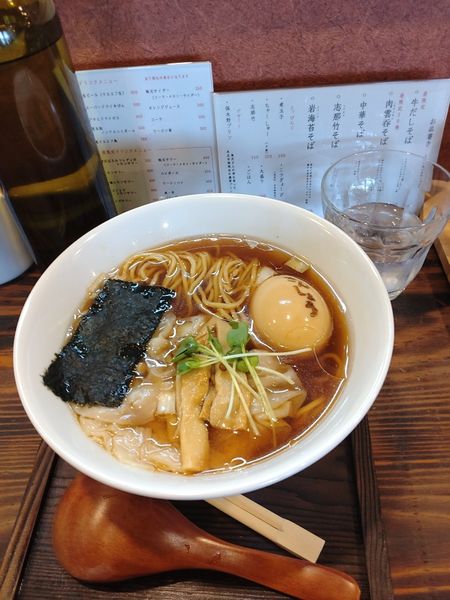 「肉雲呑そば　煮玉子」@ニダイメ 麺のきんしょうの写真