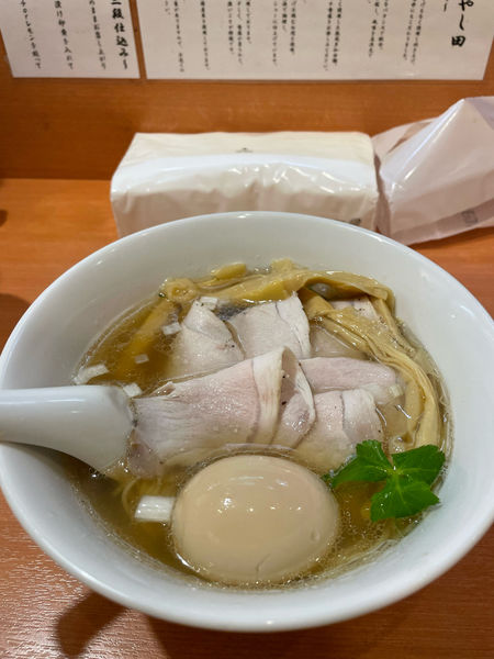 「特製トビウオ塩ラーメン」@らぁ麺 はやし田 池袋店の写真