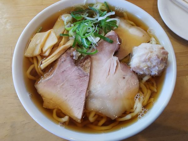 「中華そば中（脂入り）　680円」@高長まるしげの写真