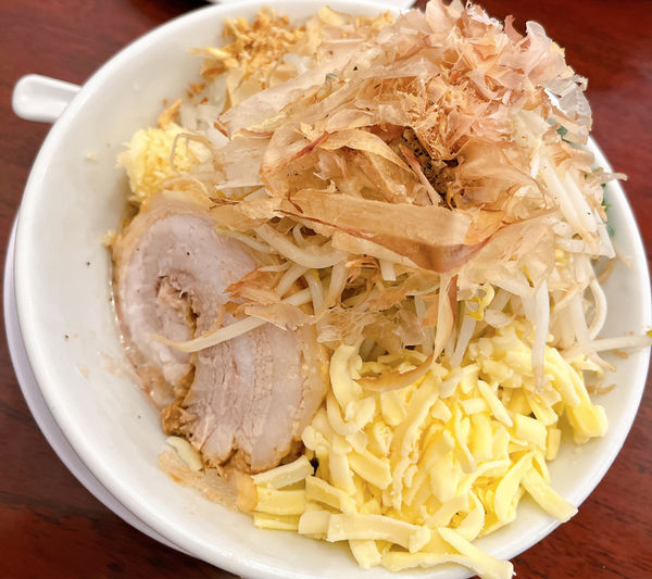 「まぜそば(小)+チーズ」@自家製麺 ダイサンの写真