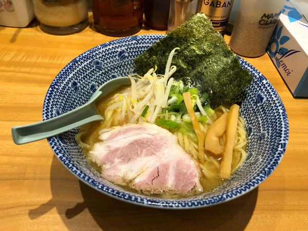 「特製煮干し豚骨ラーメン」@横浜家系ラーメン 中野家 東長崎店の写真