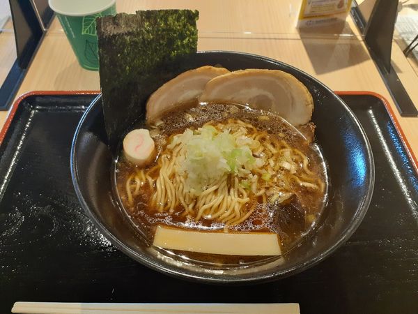 「醤油」@らーめん 鷹の爪 旭川空港国際線ターミナル店の写真