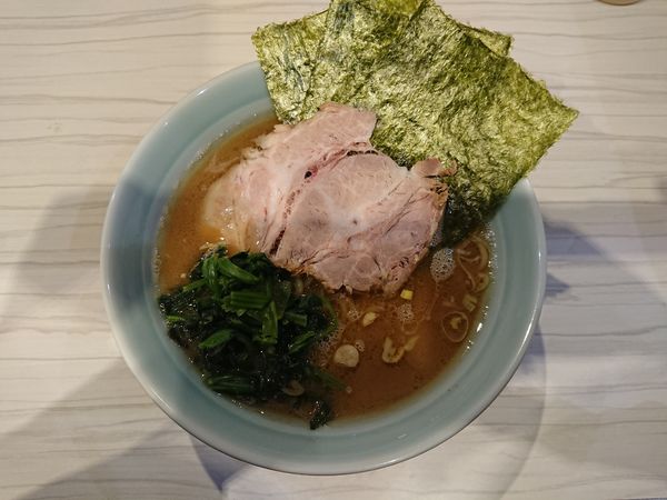 「ラーメン￥680」@横浜家系らーめん 武虎家 綱島店の写真