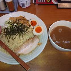 濃厚煮干しつけ麺