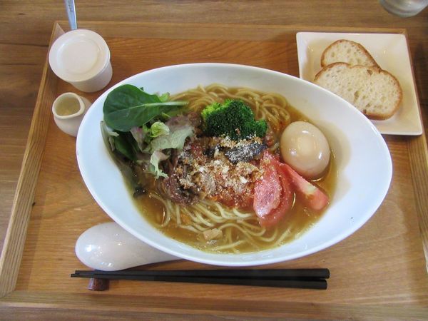 「French tomato らぁ麺（８８０円）＋味玉１００円」@フレンチラーメンの店 MATOYAの写真