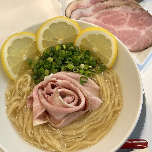 「しおレモンSparkling（大盛）＋チャーシュー＋ビール」@僕家のらーめん RAKUGAKIの写真