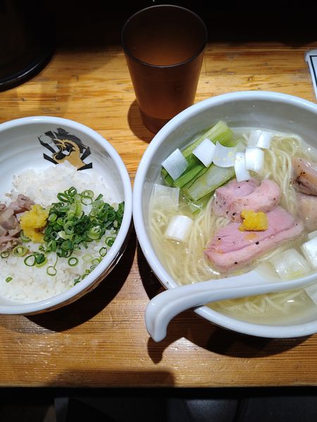 「『鴨中華そば(塩)雑炊セット』1090円」@満鶏軒の写真