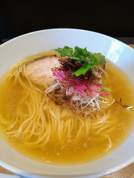 「『らぁ麺塩（味玉付）』1200円」@らぁ麺や 嶋の写真