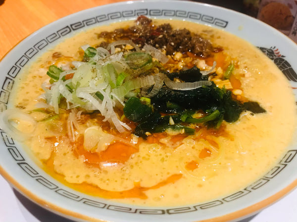 「濃厚担々麺 830円」@カミナリ飯店の写真