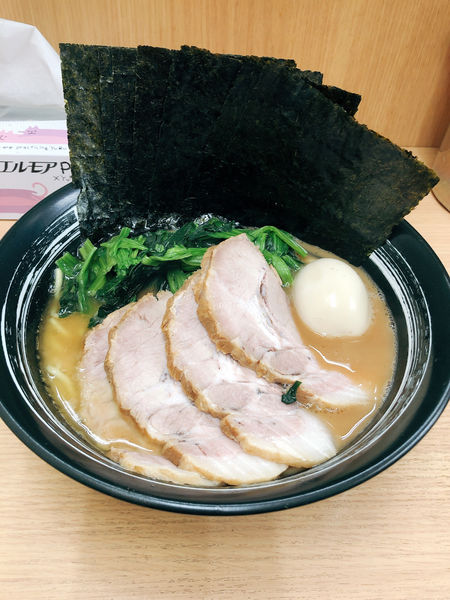 「特製ラーメン」@横浜ラーメン 武蔵家 日吉店の写真