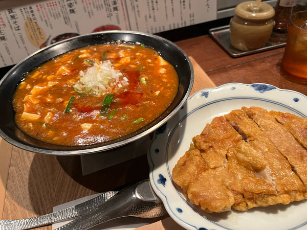 「全とろ麻婆麺　排骨トッピング」@新潟 三宝亭東京ラボ 中目黒店の写真