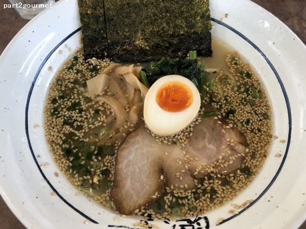 「とんこつ塩ラーメン (869円)」@横濱家 すみれが丘店の写真