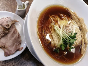 「淡麗しょうゆらぁめん(限定大盛同料金)(820)」@狐狸丸の写真