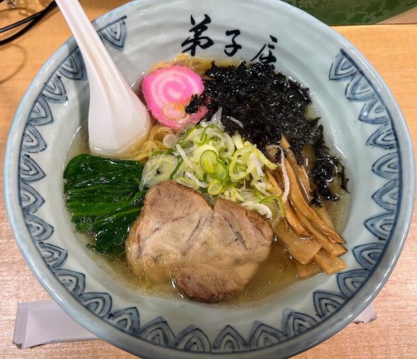 「貝だし 塩」@弟子屈ラーメン 札幌ラーメン横丁店の写真