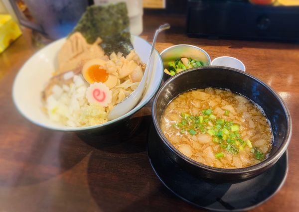 「つけ麺①（ニンニク・アブラ￥900）他」@麺屋まるいちの写真