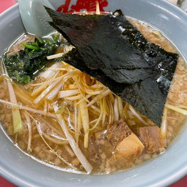 「醤油ネギラーメン」@山岡家 成田飯仲店の写真