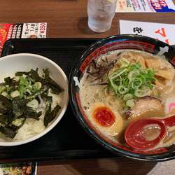 魚介豚骨　チャーシュー丼セット