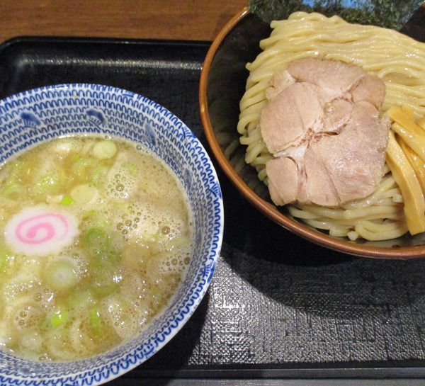 「つけめん（並300g）750円」@舎鈴 池袋南口店の写真