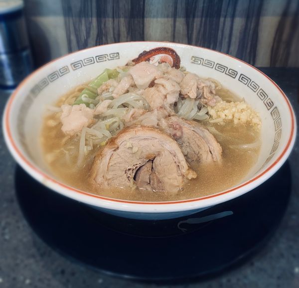 「ミニ（ニンニク少し他￥750）」@豚山 五反田店の写真