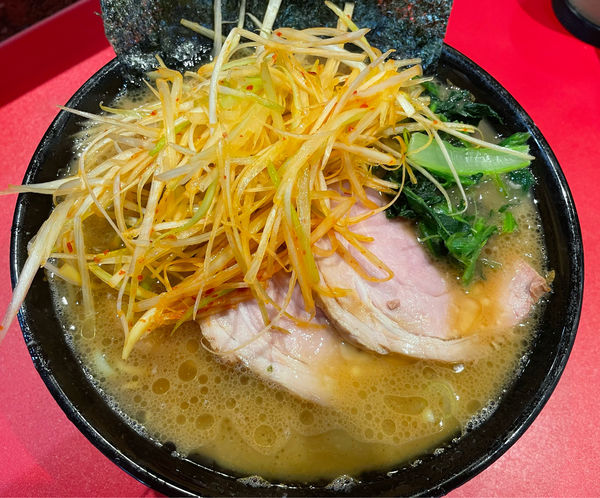 「チャーシュー麺白髪ネギ辛子和えトッピング」@厚木家の写真