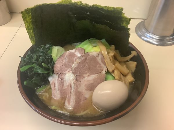 「スペシャルラーメン 1000円」@らーめん武蔵家 千葉本店の写真