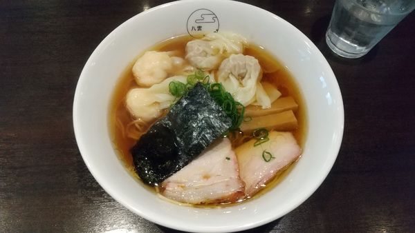 「特製ワンタン麺ハーフ黒だし1000円」@八雲の写真