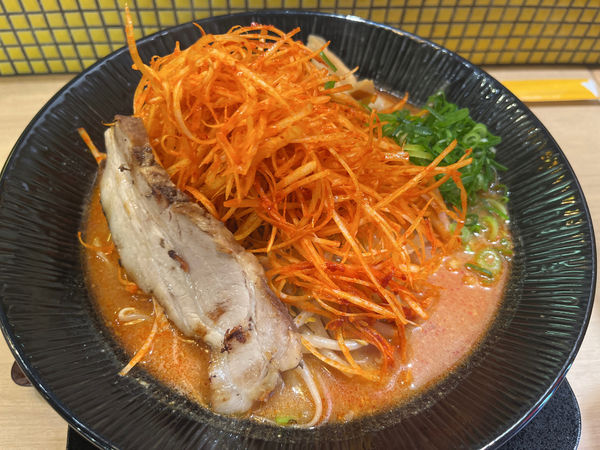 「辛ネギ味噌ラーメン　麺硬め」@五穀味噌らーめん 味噌屋蔵之介 朝霞田島店の写真