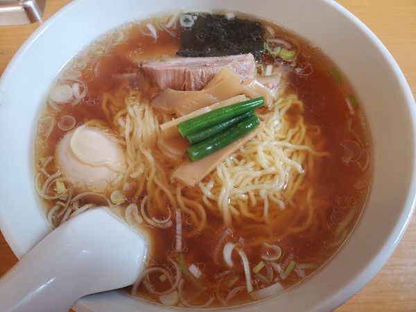 「ラーメン５００円＋味玉１００円」@東京ラーメン たいよう軒の写真