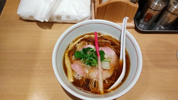 「煮干し中華そば」@中華そば たかばんの写真