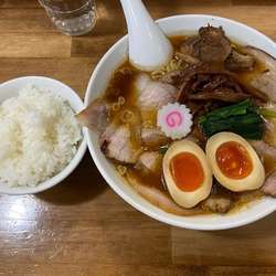 しょうゆチャーシューメン＋味玉＋小ライス