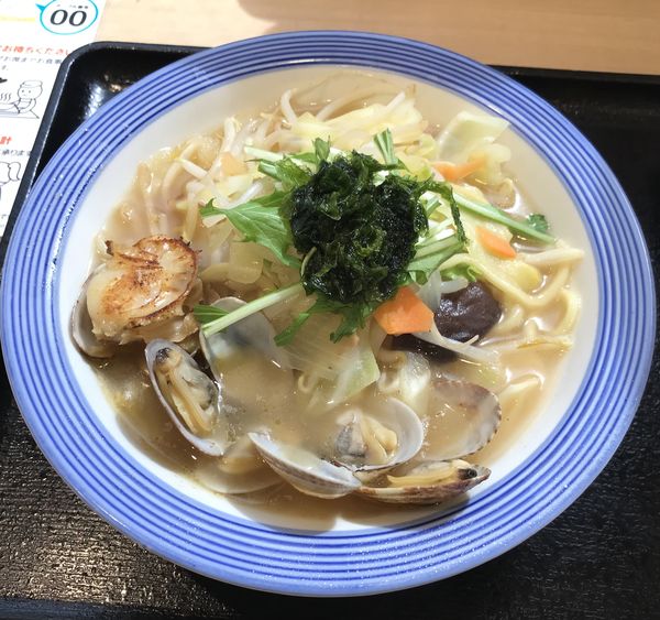 「あさりとほたての旨ダシちゃんぽん 小さいサイズ¥690」@長崎ちゃんぽん リンガーハット JRお茶の水店の写真