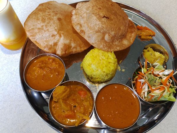 「プリミールズ1100円マンゴーラッシー150円」@INDUS RAYの写真