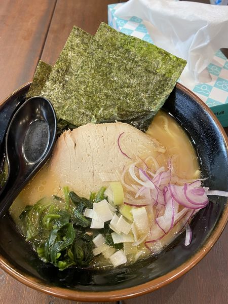 「ラーメン中（並盛り）」@家系らーめん 西鎌家の写真