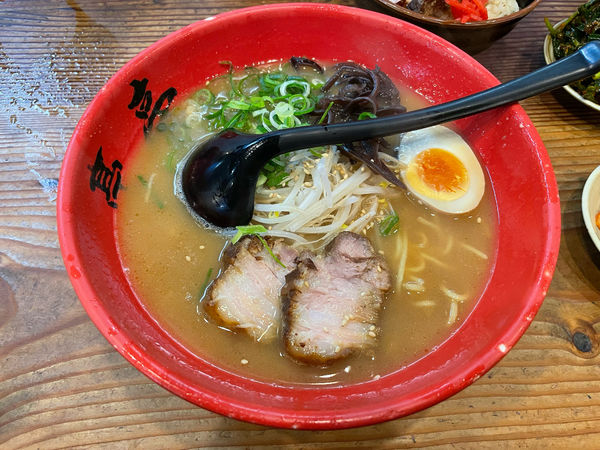 「味噌ラーメン　玉入り」@老麺・餃子専門店 亭亭の写真
