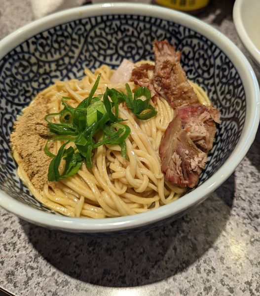 「【限定】和え玉+(濃厚豚骨ラーメン+豚兄弟焼豚)」@ラーメン宮郎の写真