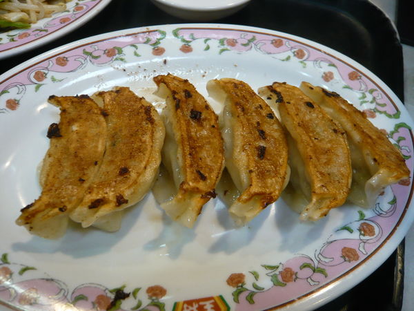 「餃子」@餃子の王将 新橋駅前店の写真